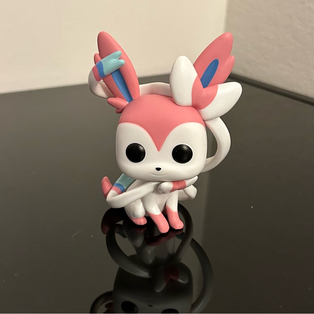 Sylveon Funko Pop #857
